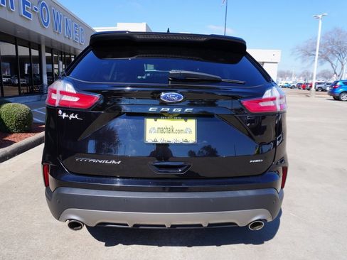 Certified 2023 Ford Edge Titanium image 5