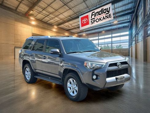 Used 2017 Toyota 4Runner SR5 Premium AWD/4WD image 3