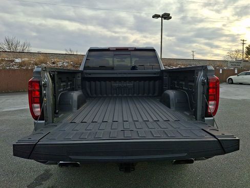 Used 2021 GMC Sierra 1500 Elevation w/ Preferred Package image 27