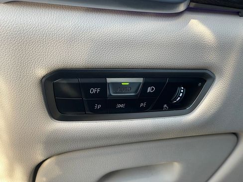 Used 2022 BMW X5 xDrive40i w/ Premium Package image 14