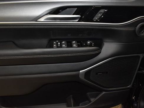 New 2026 Jeep Grand Wagoneer 4WD image 28