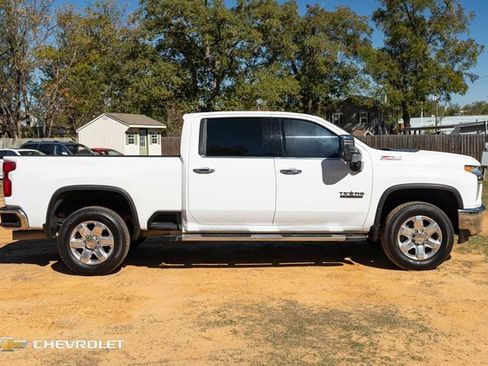 Used 2021 Chevrolet Silverado 2500 LTZ w/ LTZ Texas Edition image 4