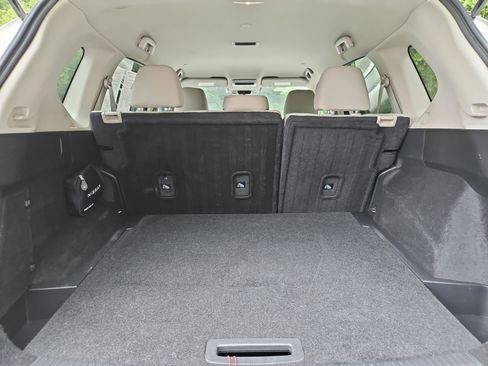Used 2023 Nissan Rogue SV FWD image 19