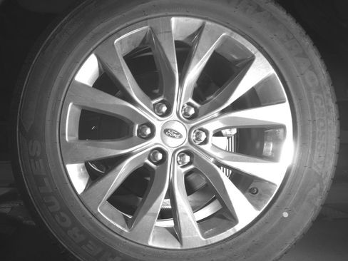 Used 2016 Ford F150 XLT AWD/4WD image 12
