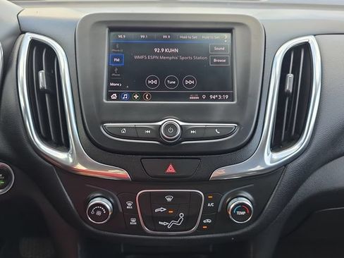 Used 2020 Chevrolet Equinox LT FWD image 22