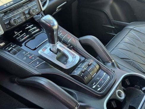 Used 2012 Porsche Cayenne image 17