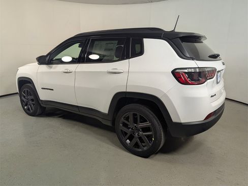 New 2026 Jeep Compass Limited w/ Sun, Sound & Navigation Group image 5