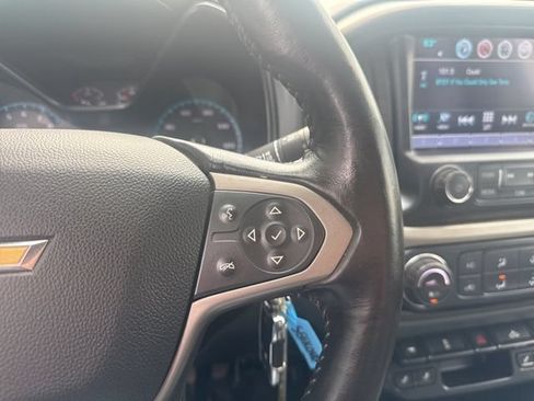 Used 2017 Chevrolet Colorado Z71 AWD/4WD image 16