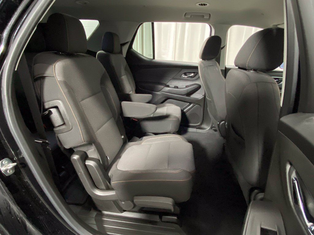 Used 2020 Chevrolet Traverse LT w/ LPO, Floor Liner Package AWD/4WD image 30