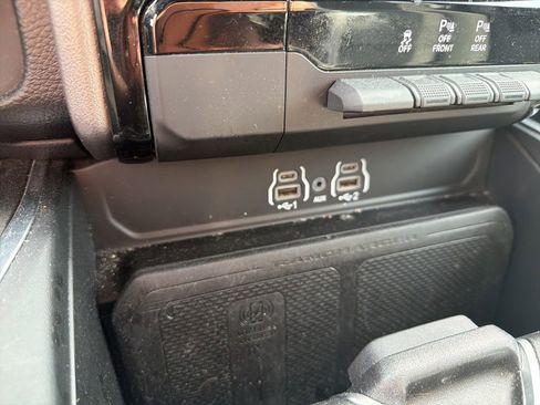 Used 2025 RAM 1500 Big Horn image 14