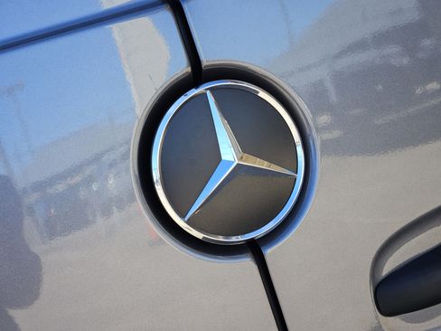 Used 2024 Mercedes-Benz Sprinter 3500 image 15