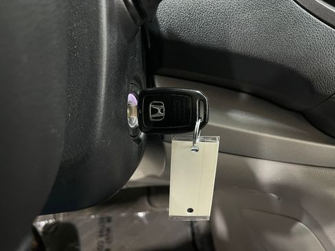 Used 2014 Honda CR-V LX image 19