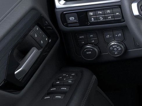 New 2026 GMC Yukon Denali image 22