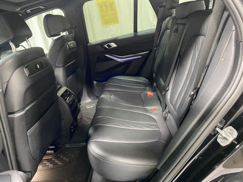 Used 2024 BMW X5 xDrive40i w/ Premium Package image 16