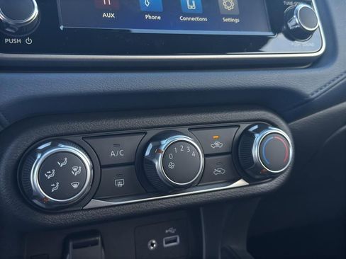 New 2025 Nissan Versa SV image 25