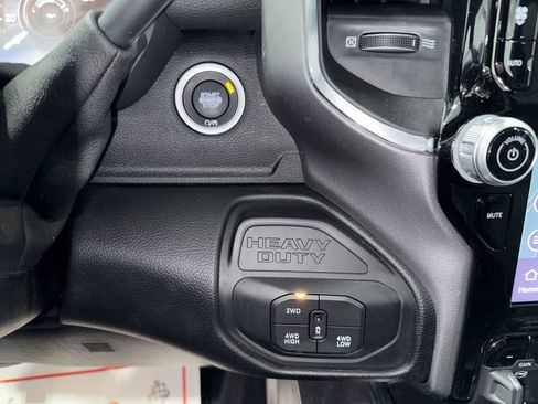 New 2025 RAM 2500 Laramie AWD/4WD image 28