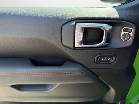 New 2025 Jeep Wrangler Unlimited Rubicon w/ XTREMEE 35" Tire Package image 23