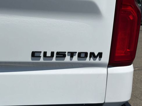 Used 2022 Chevrolet Silverado 1500 Custom RWD image 29