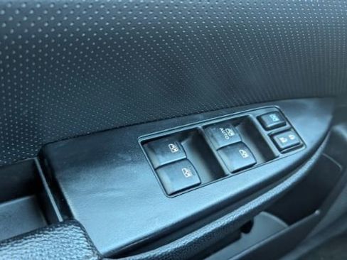 Used 2013 Subaru Outback 3.6R Limited image 32