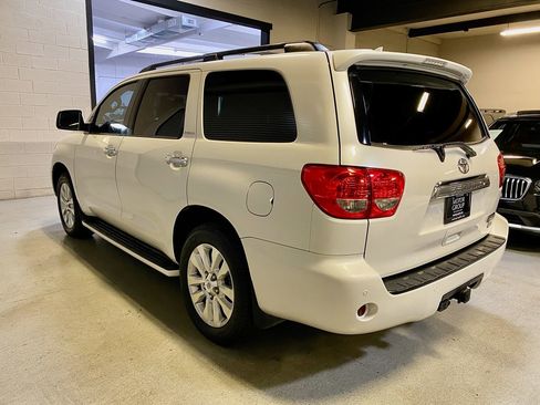 Used 2014 Toyota Sequoia Platinum AWD/4WD image 8