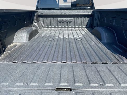 New 2026 GMC Sierra 2500 AT4 w/ AT4 Premium Plus Package AWD/4WD image 27