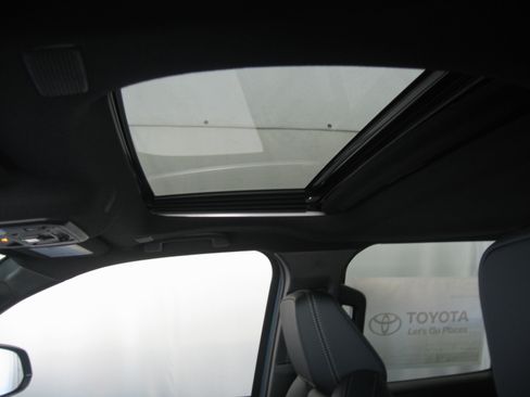 New 2025 Toyota 4Runner TRD Off-Road Premium image 3