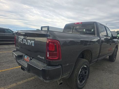 Used 2026 RAM 2500 Laramie AWD/4WD image 5