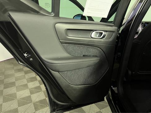 Used 2026 Volvo XC40 B5 Ultra w/ Protection Package Premier image 25