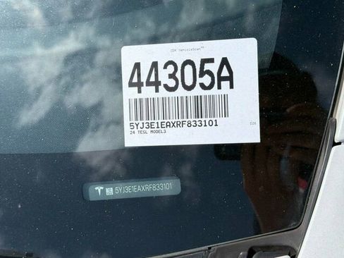 Used 2024 Tesla Model 3 Standard Range RWD image 4