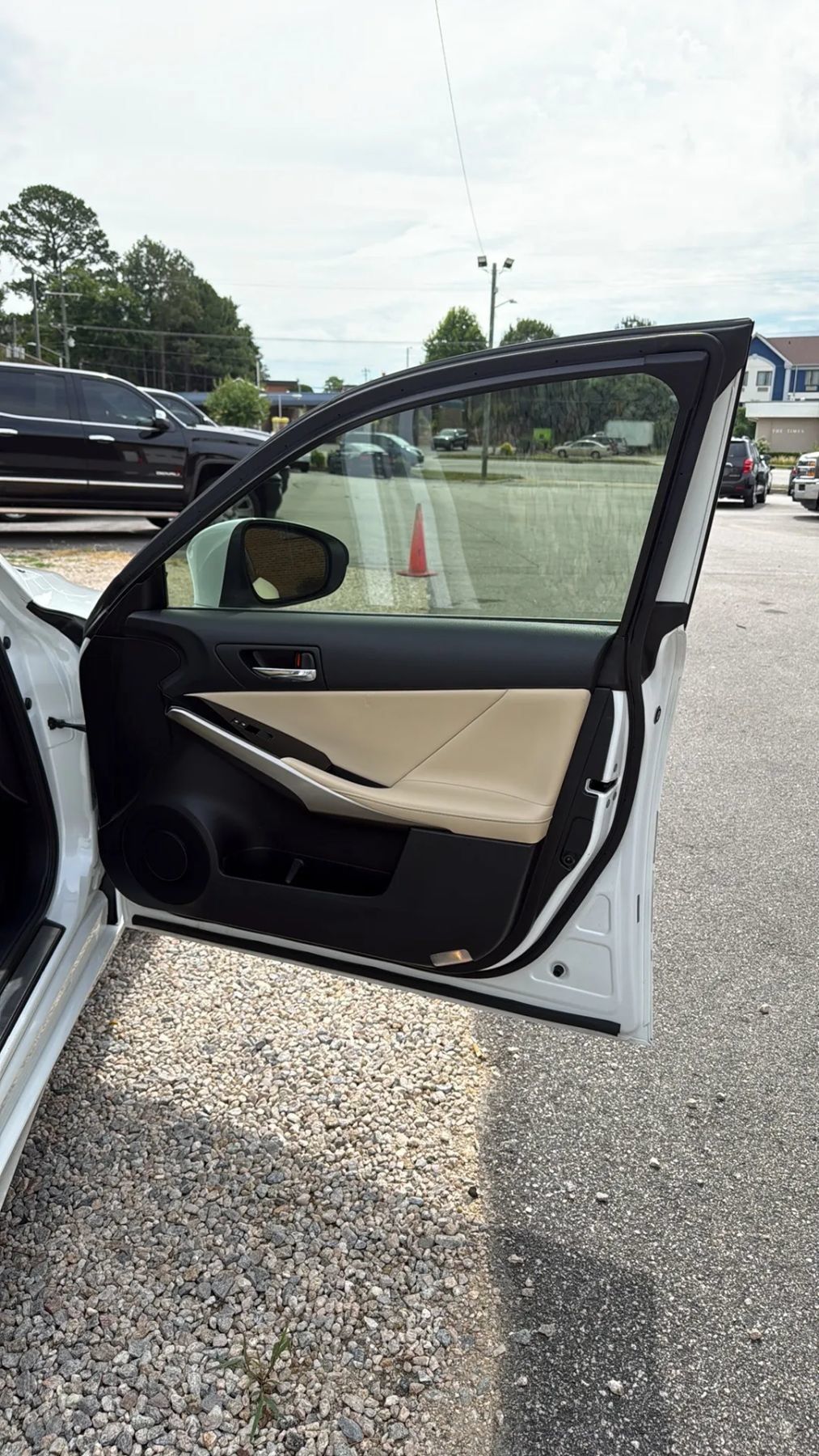 Used 2015 Lexus IS 250 AWD w/ Navigation System Package image 10