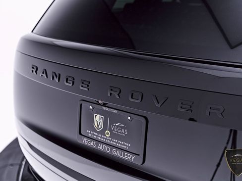 Used 2025 Land Rover Range Rover SE AWD/4WD image 20