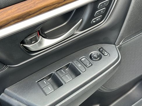Used 2017 Honda CR-V Touring image 15