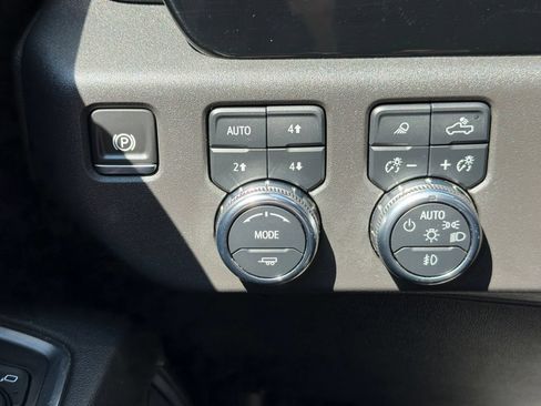 Used 2024 GMC Sierra 1500 Elevation w/ Elevation Premium Package AWD/4WD image 26