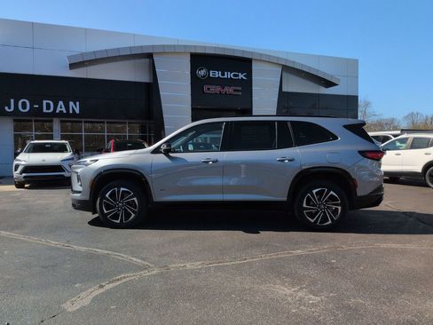 New 2025 Buick Enclave Sport Touring w/ LPO, Floor Liner Package AWD/4WD image 8