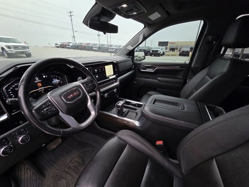 Used 2022 GMC Sierra 1500 Elevation w/ Elevation Premium Package image 10