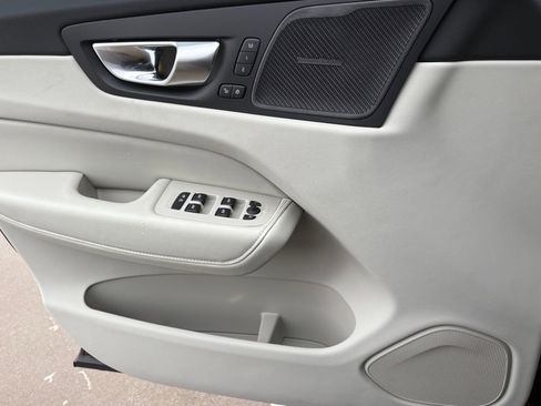 New 2026 Volvo XC60 B5 Ultra w/ Protection Package Premier image 18