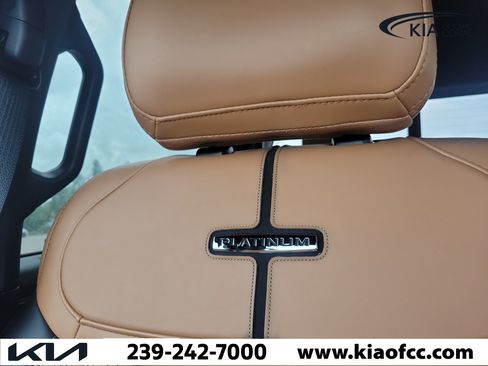 Used 2024 Ford F350 Platinum AWD/4WD image 29