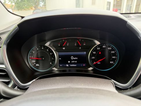 Used 2024 Chevrolet Equinox LT FWD image 39