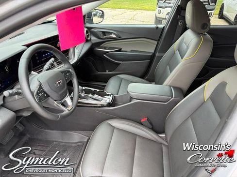 Used 2025 Chevrolet Trax ACTIV w/ Driver Confidence Package FWD image 10