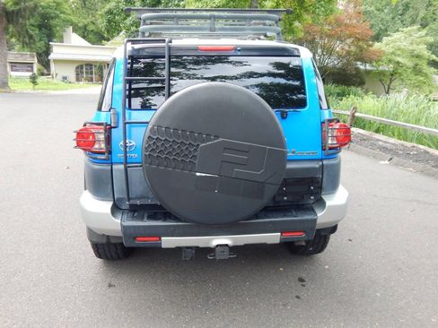 Used 2007 Toyota FJ Cruiser 4WD image 8