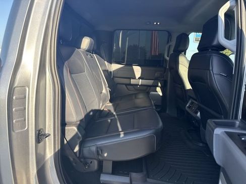 Used 2024 Ford F250 Lariat w/ Black Appearance Package AWD/4WD image 28