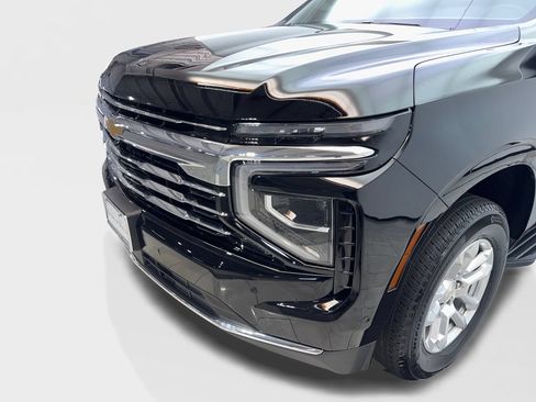 Used 2025 Chevrolet Tahoe LT AWD/4WD image 16