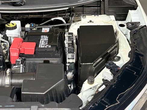 Used 2023 Nissan Rogue SV w/ SV Premium B Package image 91