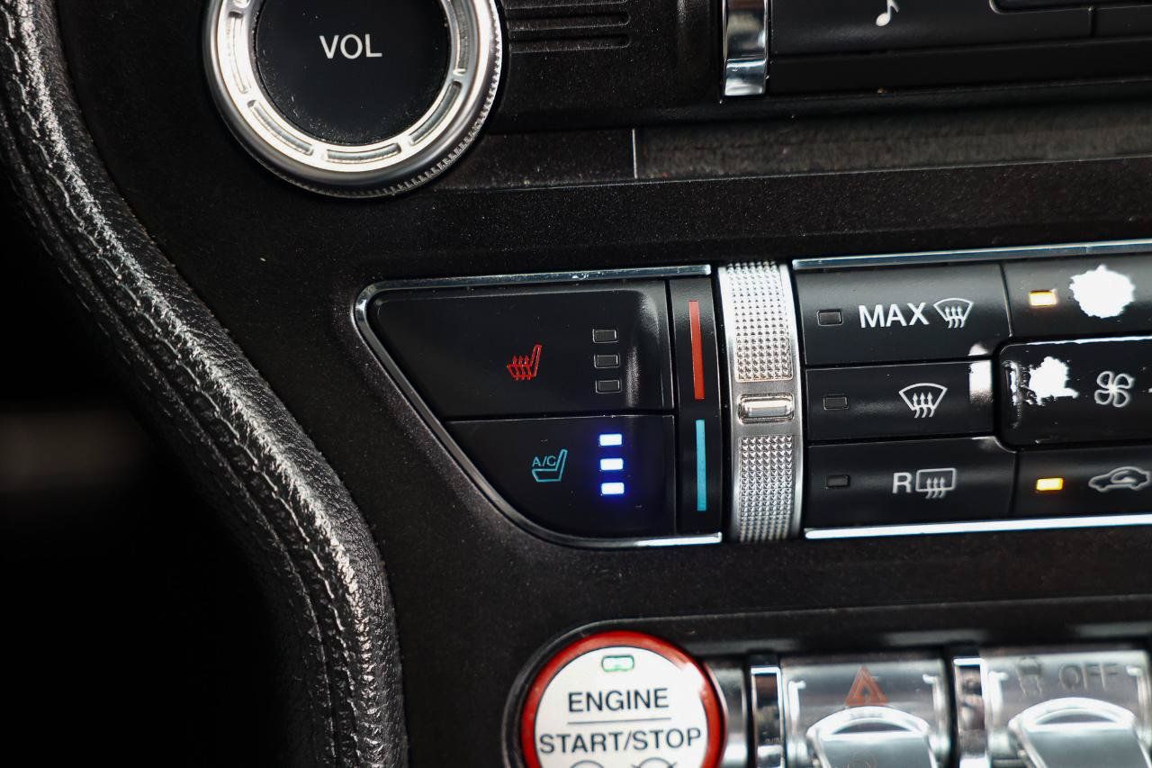 Used 2015 Ford Mustang Premium RWD image 31