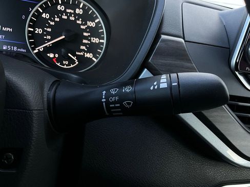 Used 2025 Nissan Altima 2.5 SV image 35