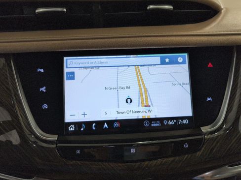 Used 2020 Cadillac XT6 Premium Luxury w/ Platinum Package AWD/4WD image 7