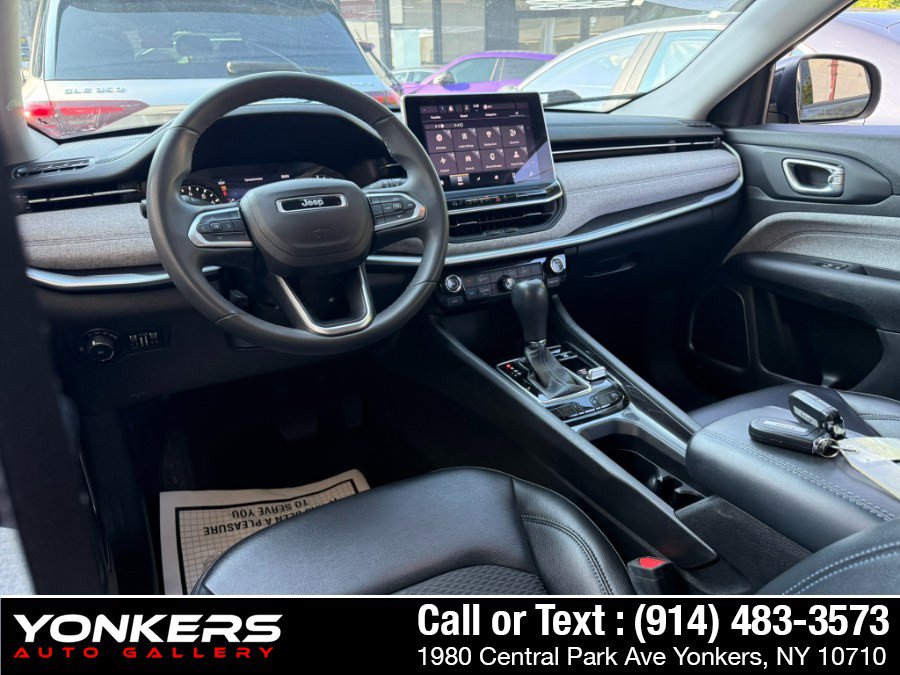 Used 2022 Jeep Compass Latitude AWD/4WD image 48