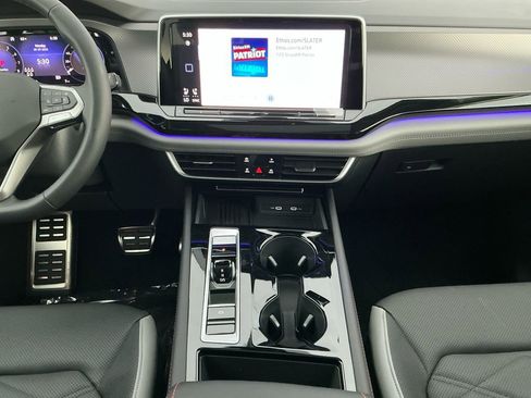 New 2026 Volkswagen Atlas Peak Edition image 11