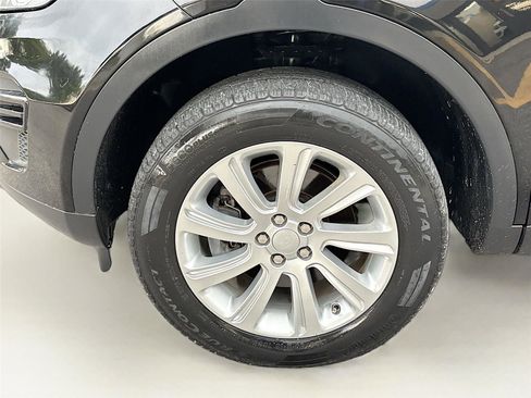 Used 2018 Land Rover Discovery Sport SE AWD/4WD image 30