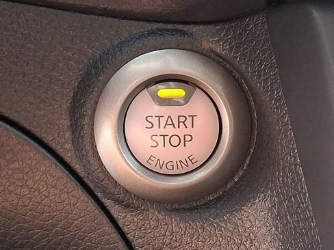 Used 2019 Nissan Sentra SV w/ Electronics Package FWD image 25